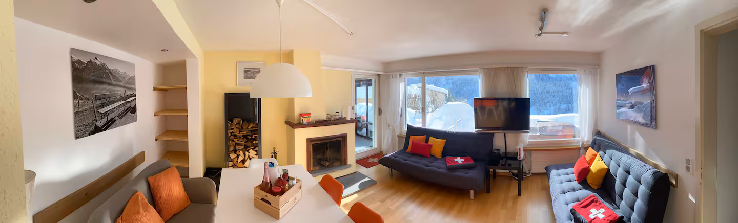 Wohnzimmer mit Panorama im Eichhörnli Chalet