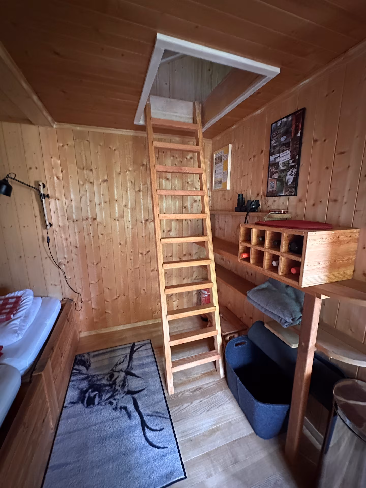 Leiter zum Schlafboden im Riedli Chalet